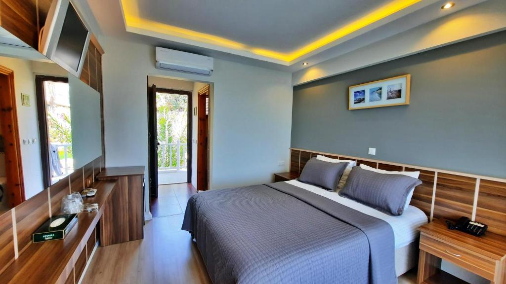 Comfort, Double or Twin Bed