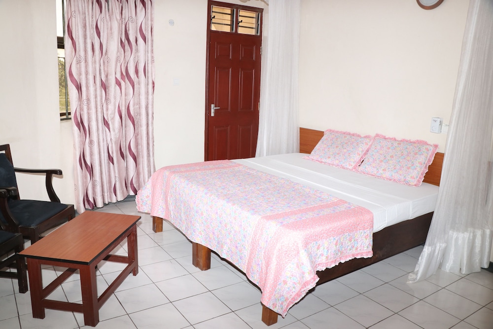 CoastGate Hotel 12/50