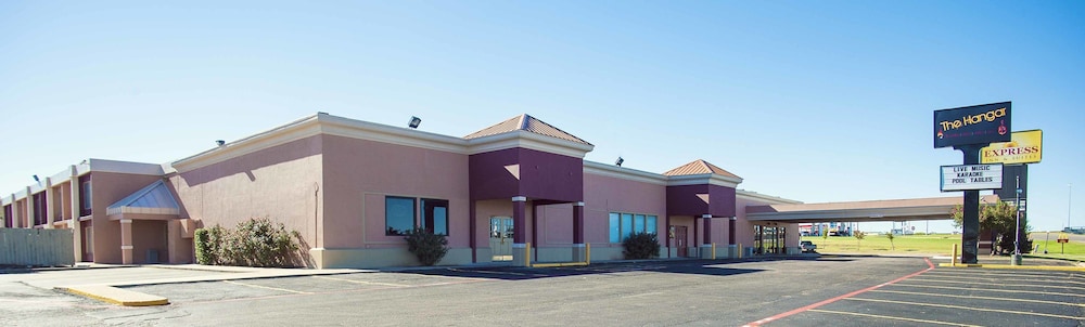 Express Inn Suites 3/58