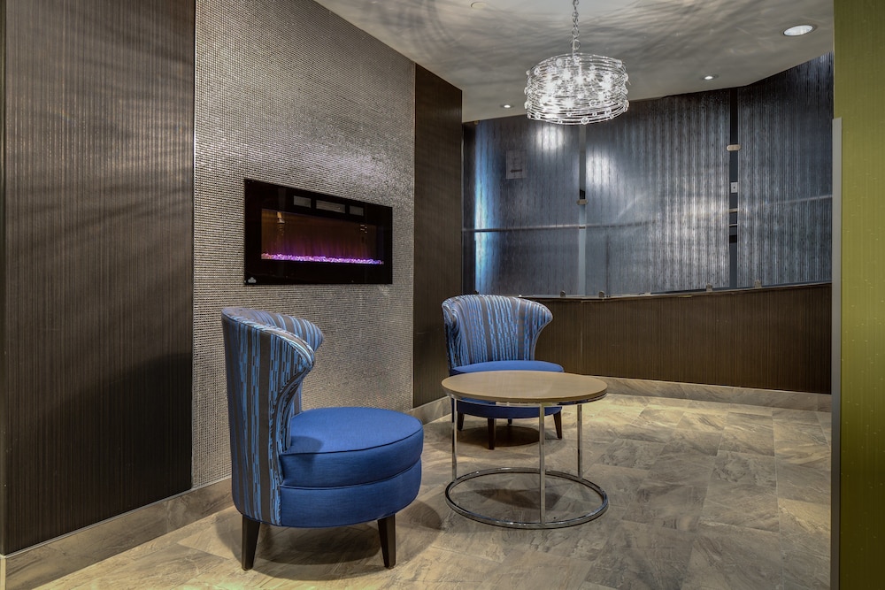 HOLIDAY INN SUDBURY 27/58