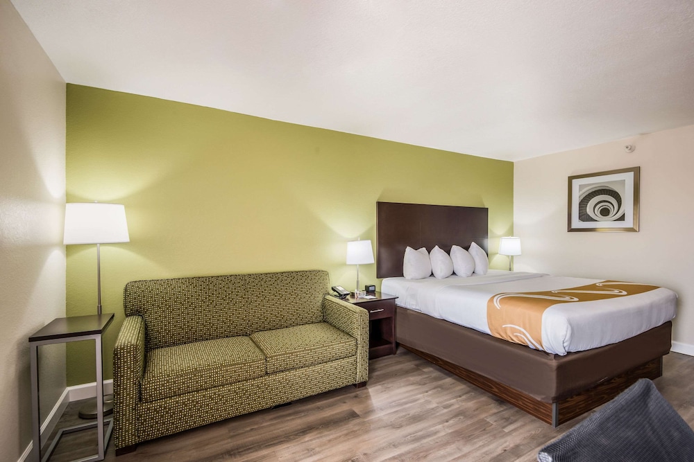 Quality Inn & Suites Quincy - Downtown 13/45