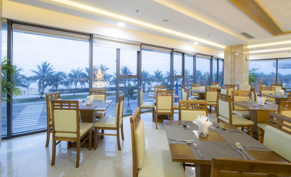 Serene Beach Hotel Danang 53/69
