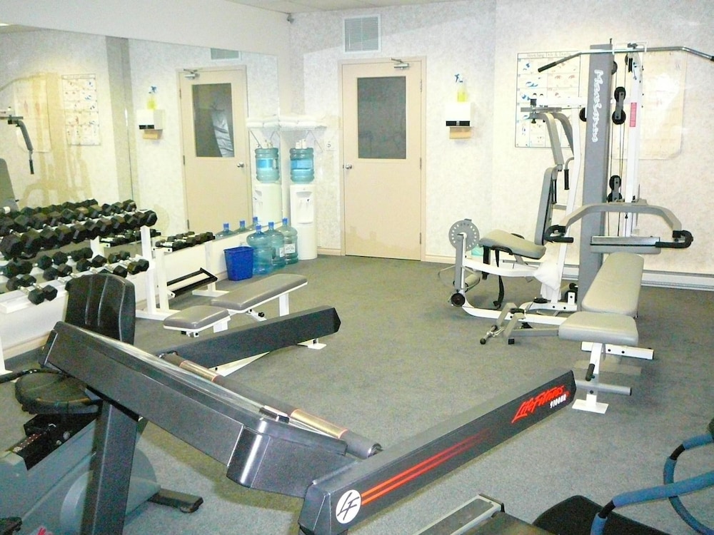 Coast Abbotsford Hotel And Suites 27/50