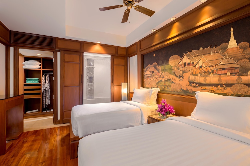 2 BEDROOMS, SIGNATURE, POOL, VILLA