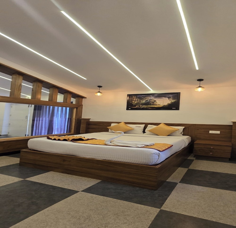 EXECUTIVE, DOUBLE BED