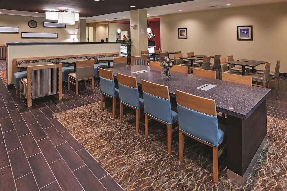 La Quinta Inn & Suites by Wyndham Wichita Falls - MSU Area 33/40