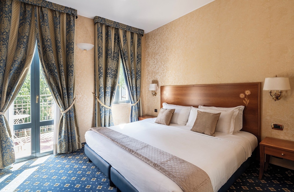GRAND, SINGLE, DOUBLE BED