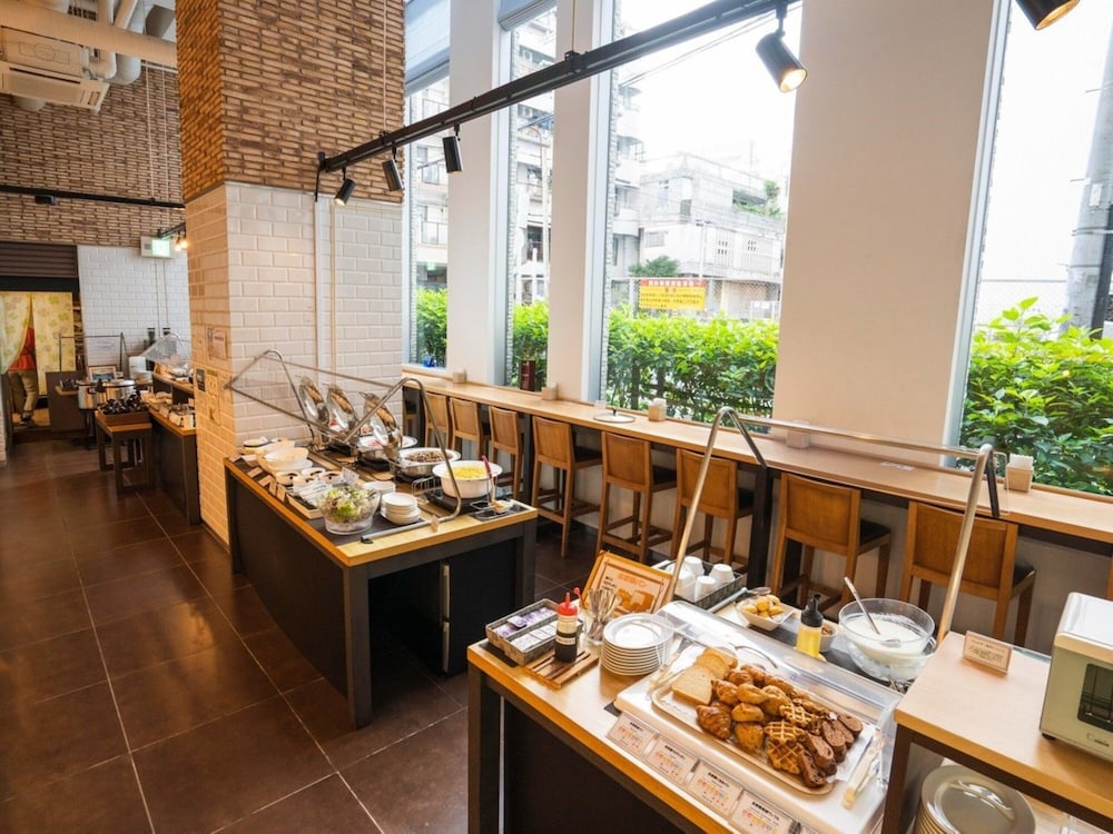 Nishitetsu Resort Inn Naha 54/72
