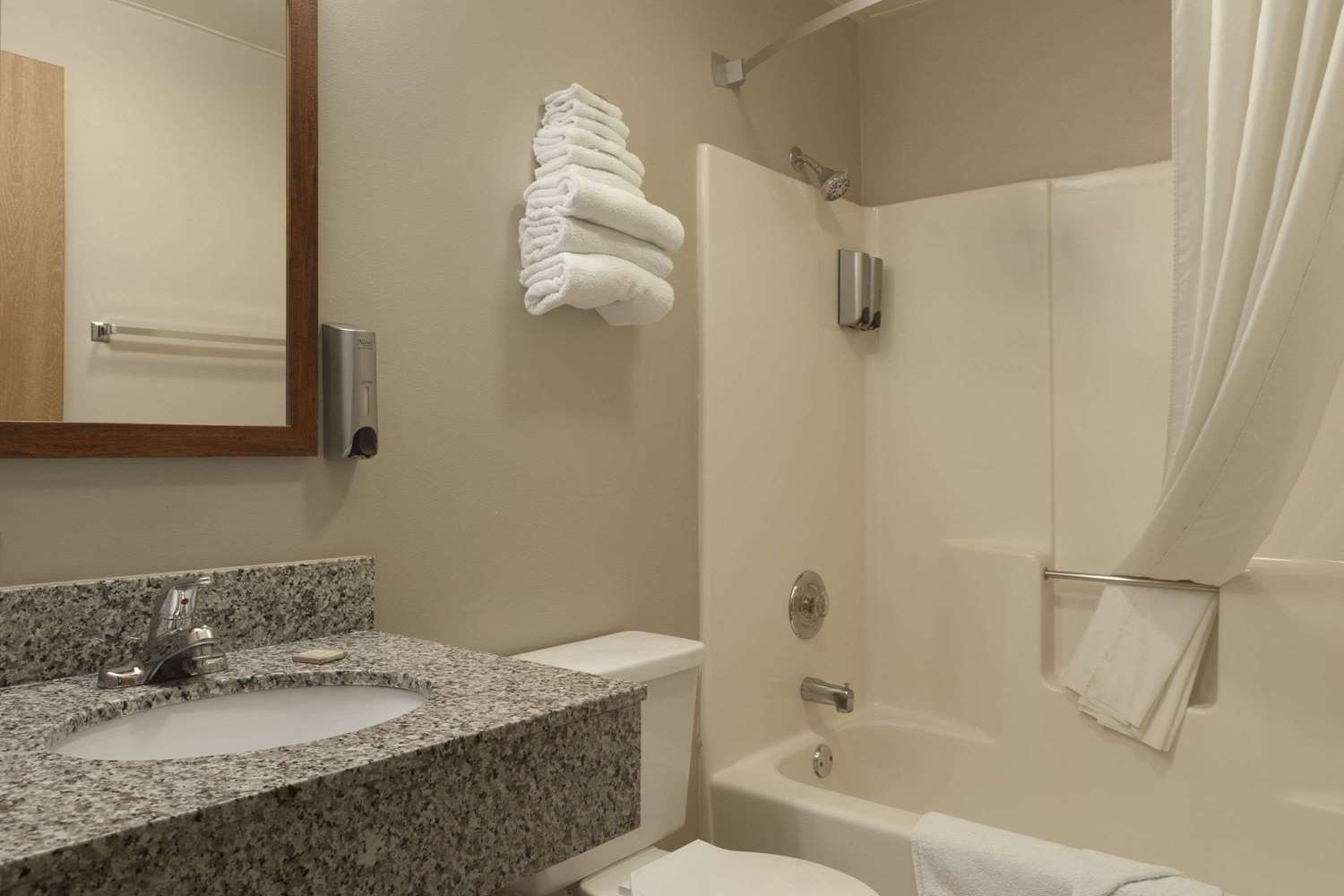 Super 8 by Wyndham Bridgeview/Chicago Area 14/14