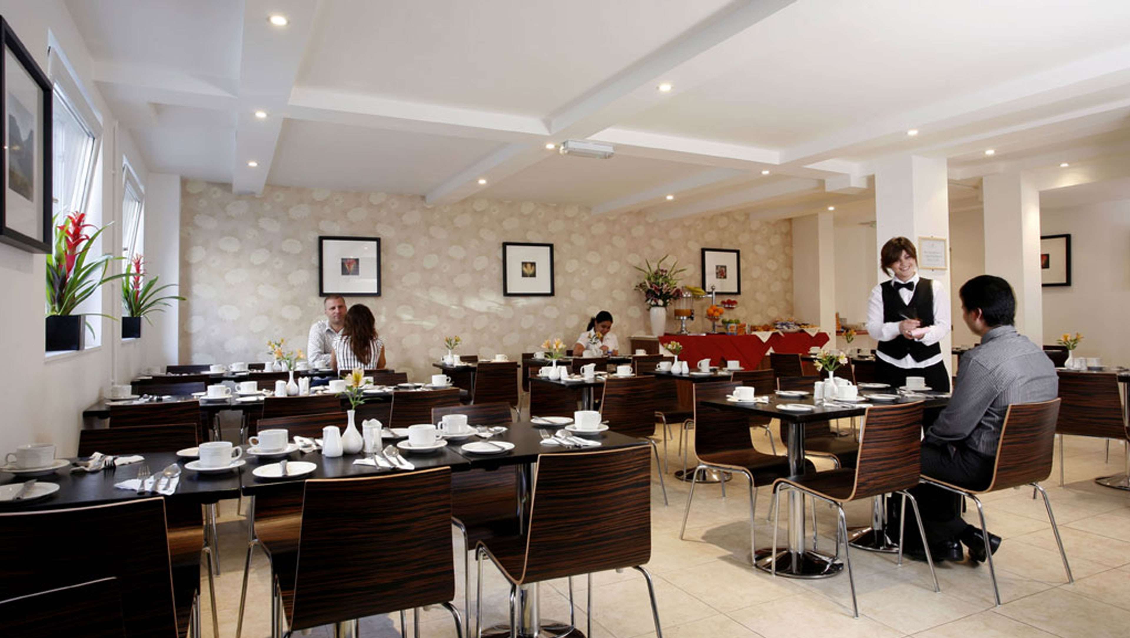 Kensington Court Hotel 44/51