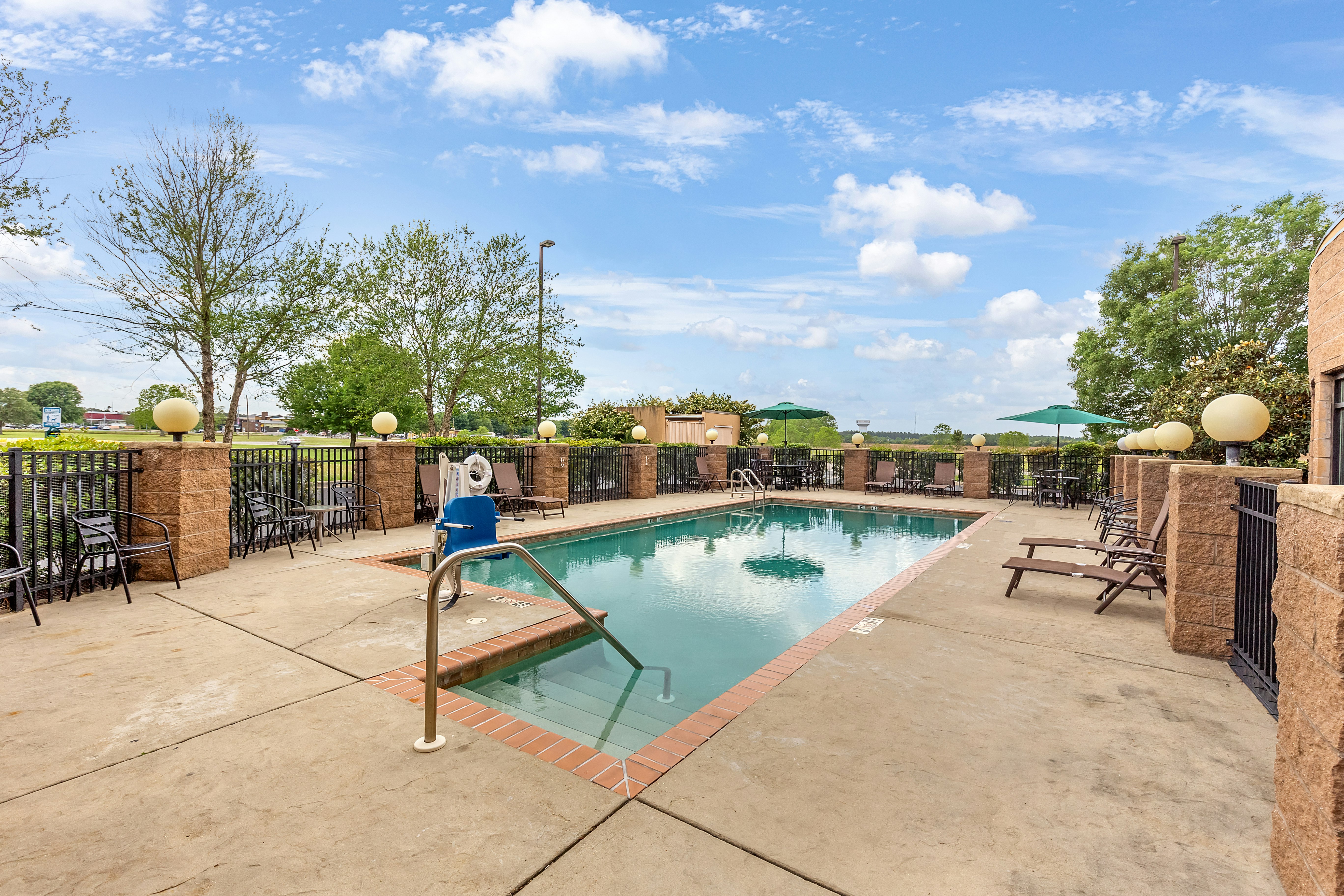 Hampton Inn Atmore 49/52