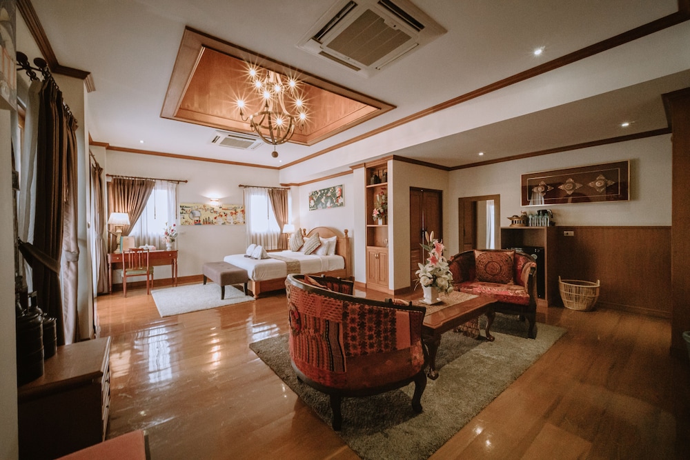 Baan Huen Phen 40/69