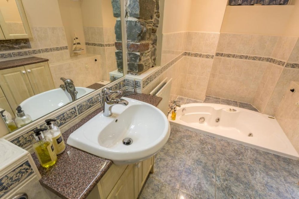 Embleton Spa Hotel 46/50