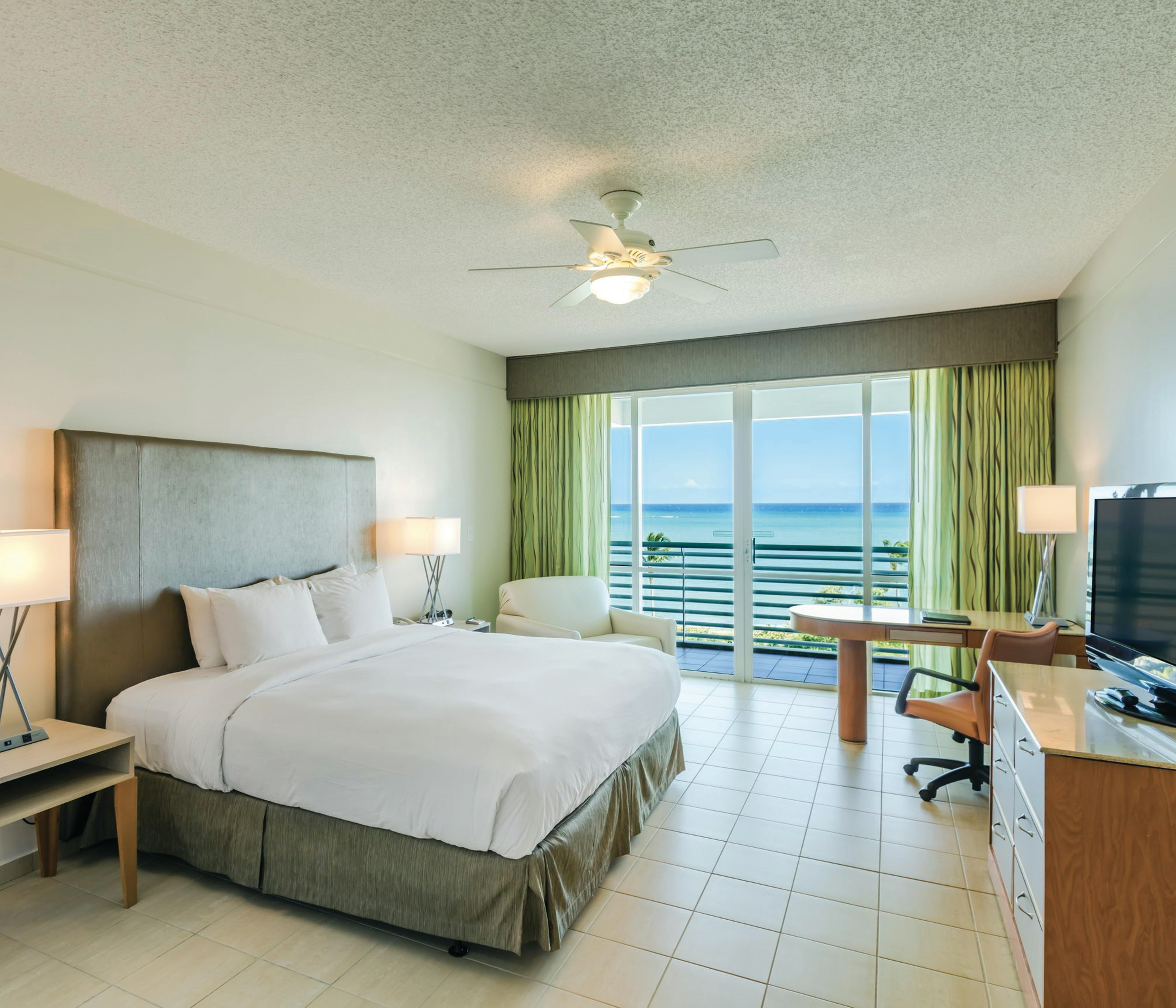 Deluxe, King Bed, Ocean Front
