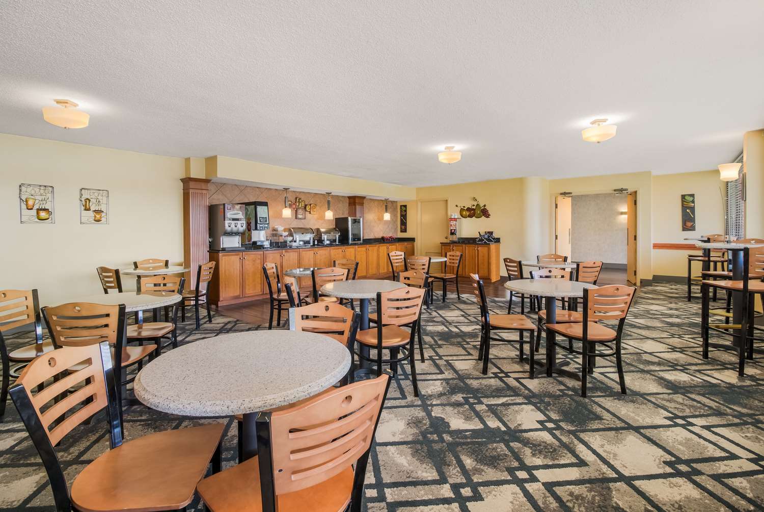 Best Western University Inn 9/18