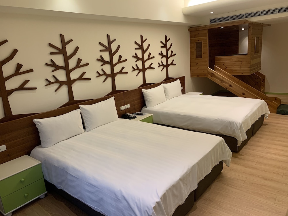 Grand Bay Resort 11/70