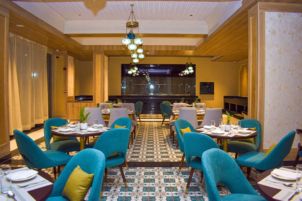 Urban Suites by BluSalzz, Jaipur - Rajasthan by ZUZU 54/56