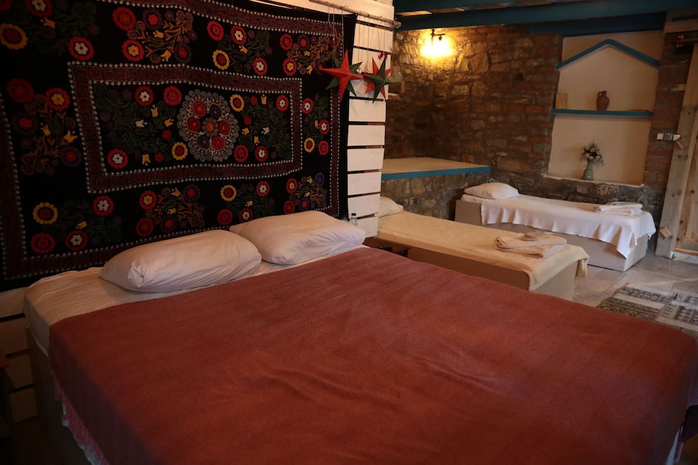 Kayserkaya Cottages & Camping 14/50