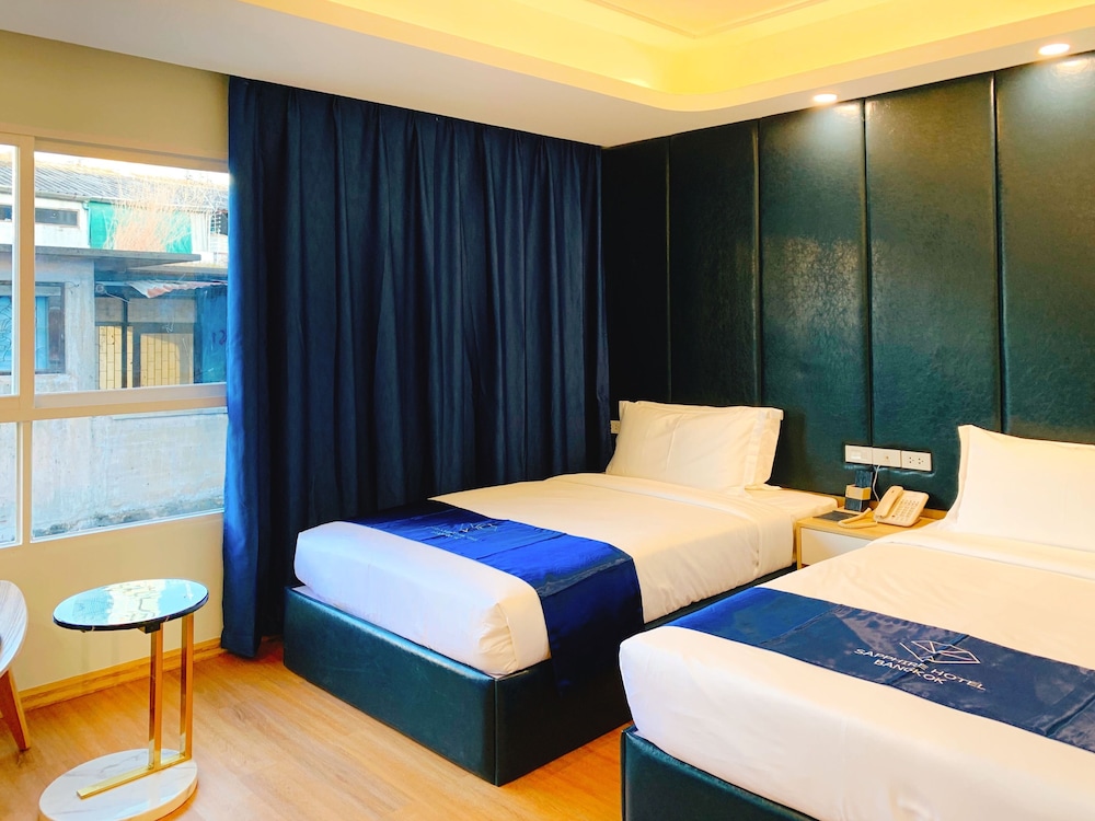 Sapphire Hotel Silom Bangkok 15/48