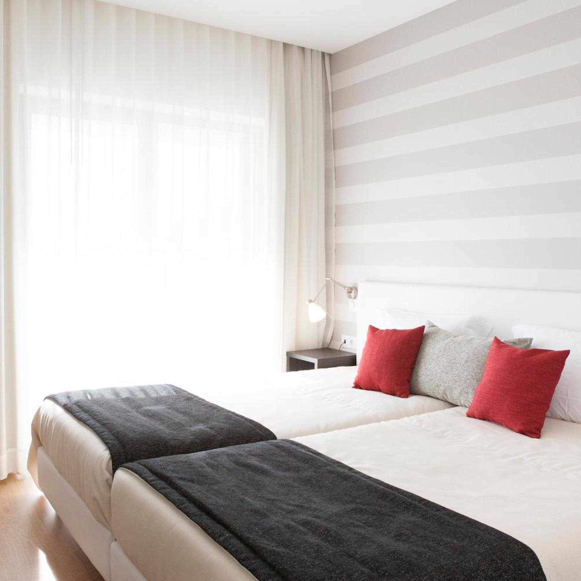غرفة ديلوكس بسريرين منفصلين، Flag Hotel Aljustrel 3/7