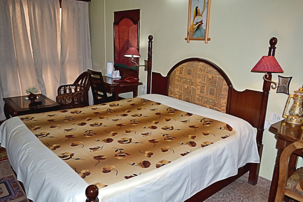 MAHADEV PALACE. 12/26