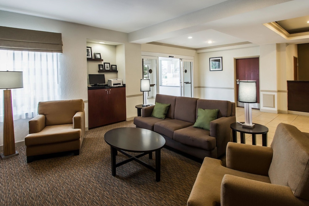 Sleep Inn & Suites Palatka North 21/34