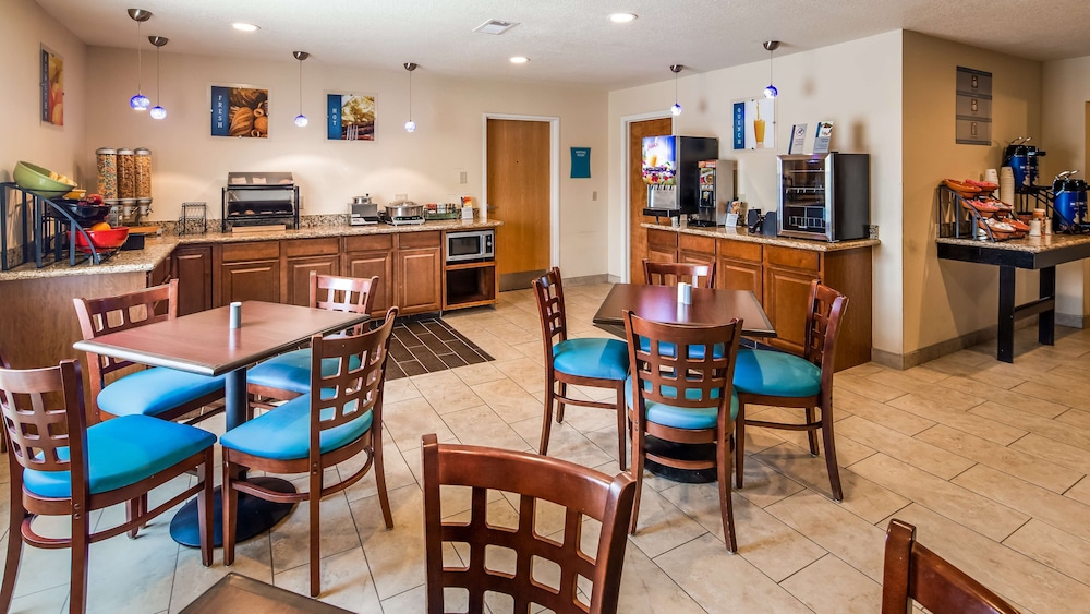 Best Western Plus Lonoke Hotel 30/32