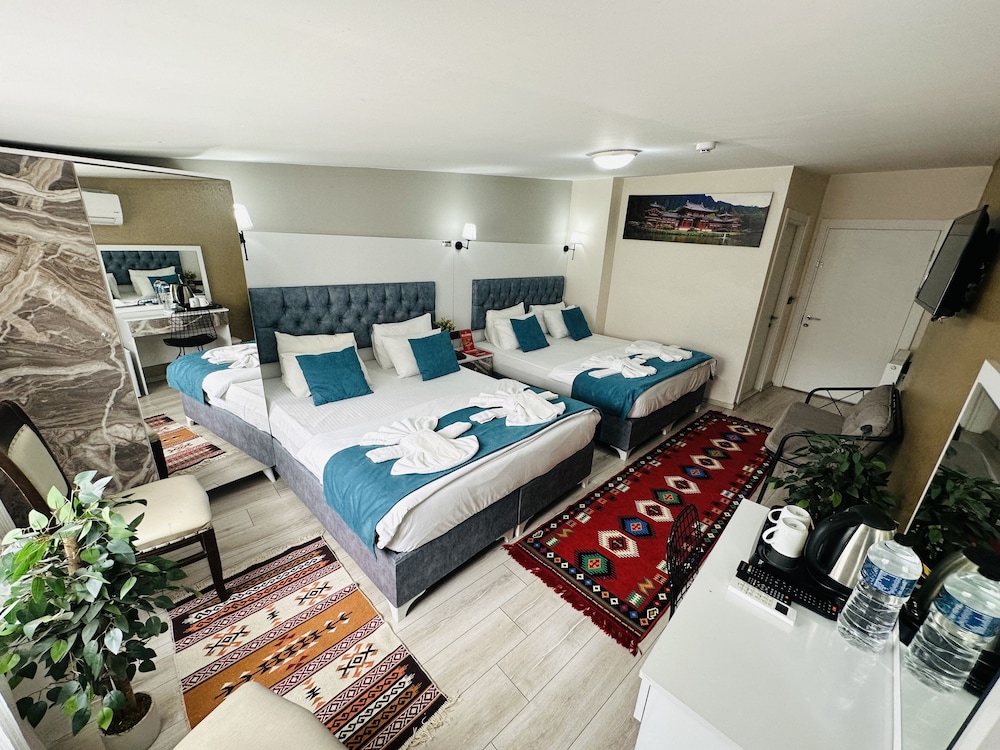 Galapera Hotel 15/50