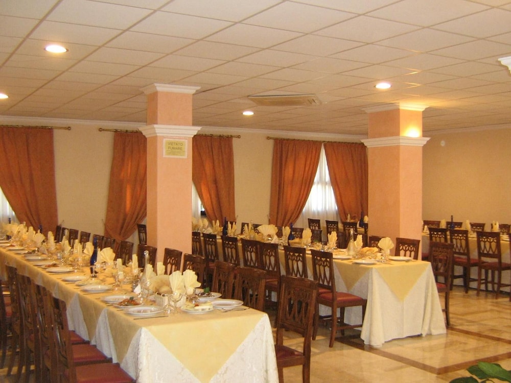 Hotel Villa delle Rose 35/39