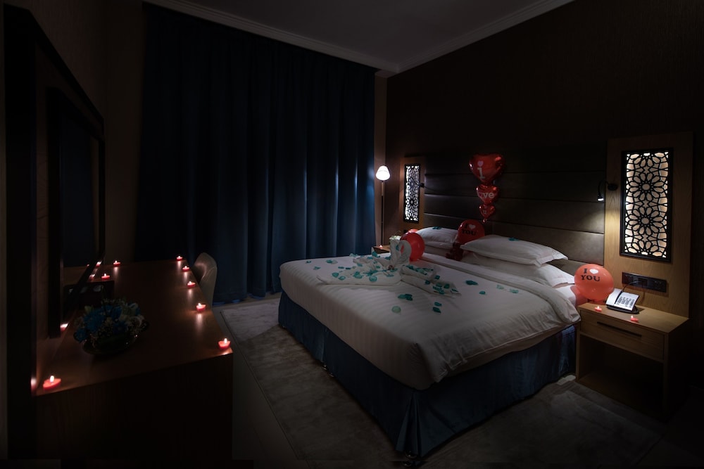 Class Hotel Apartments 2/30