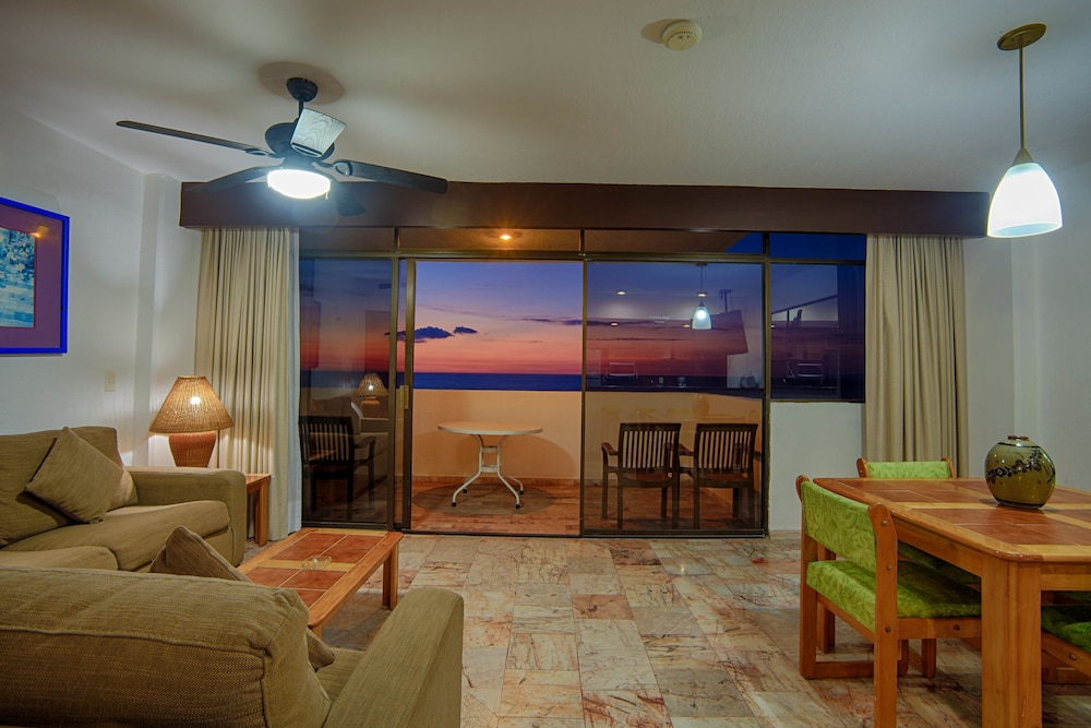 Costa Sur All Inclusive Resort Puerto Vallarta 45/50