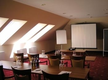 Waldhotel Nachtigall 30/38