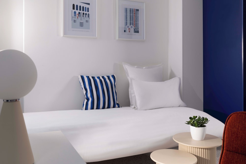 HOTEL SAINT SEBASTIEN 23/43