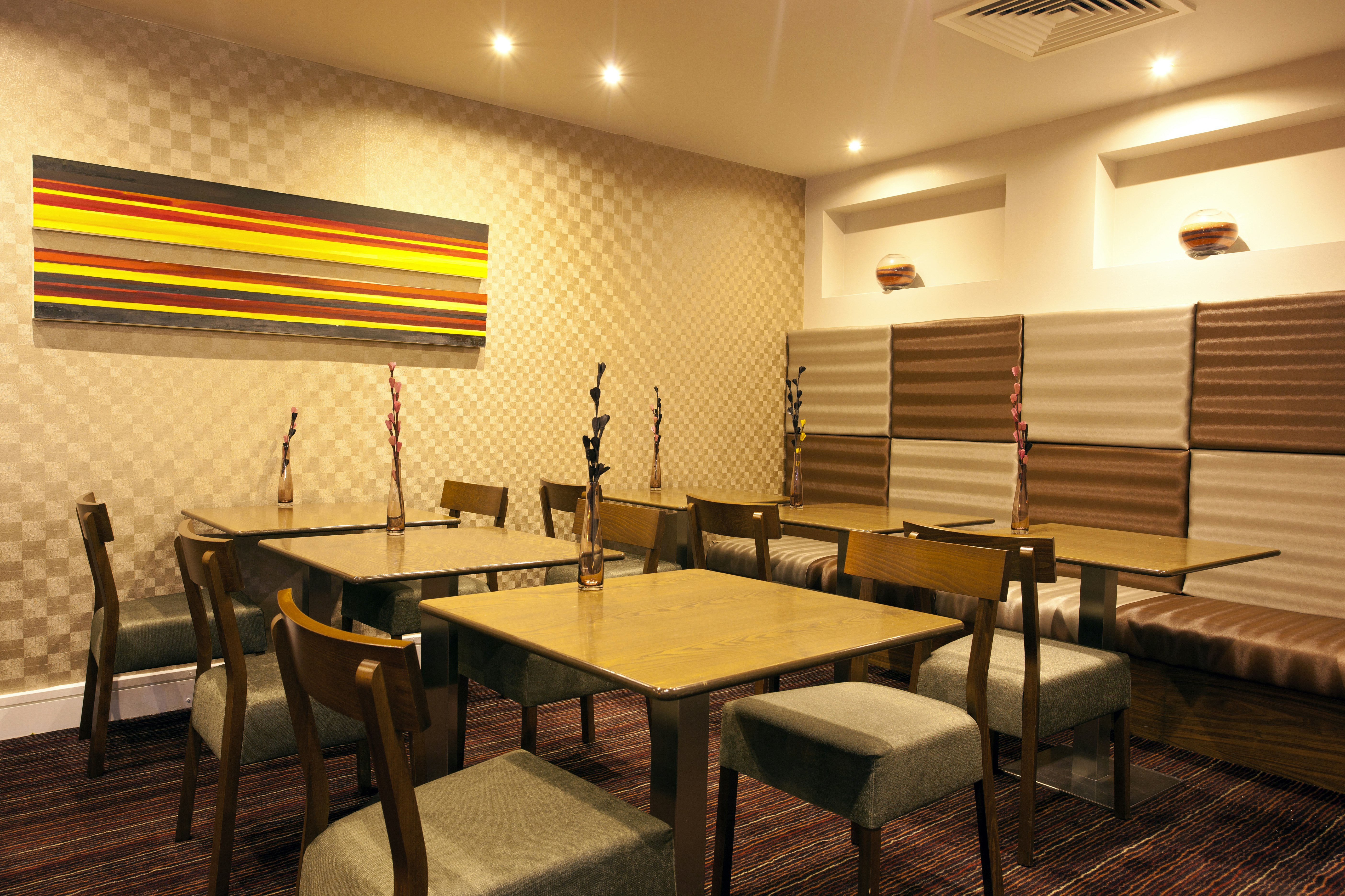 Holiday Inn Express London Croydon 33/50