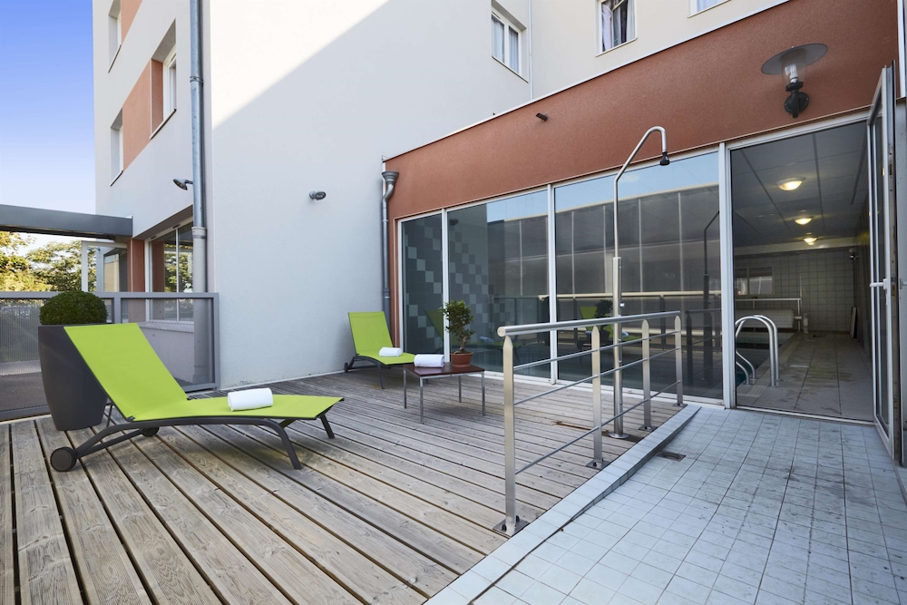 Kyriad Clermont Ferrand Sud La Pardieu 65/71