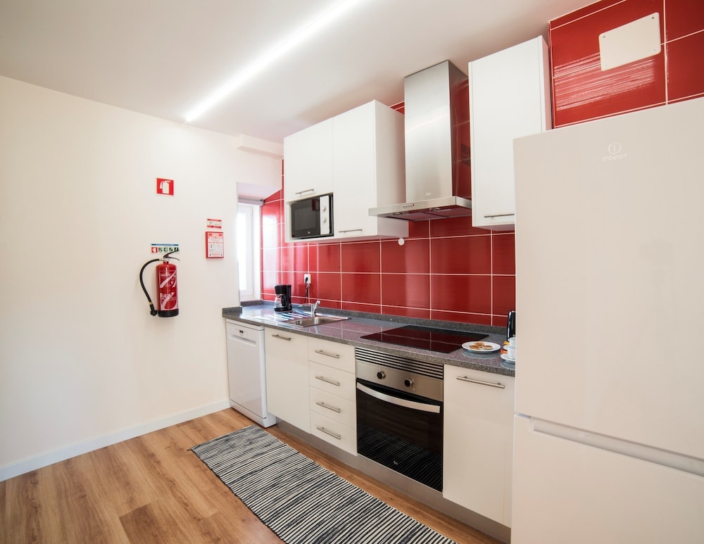 Lis Apartments 36/66