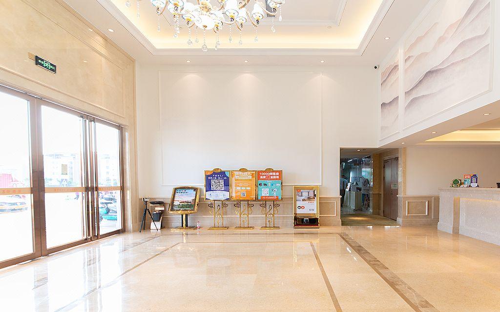 Vienna 3 good hotel (Huizhou three shops) 13/29