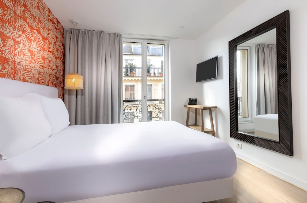 SUPERIOR, DOUBLE BED