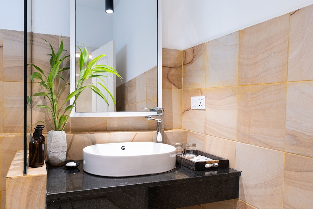 ANGKOR ELYSIUM SUITE 49/50