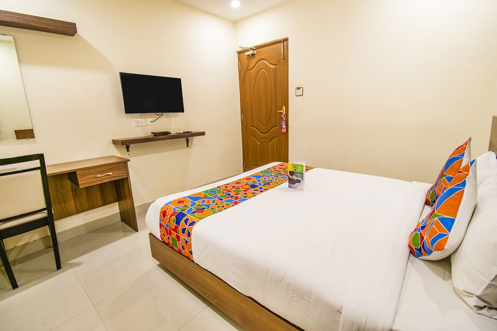 Fabhotel Thejas Paaradise 8/22