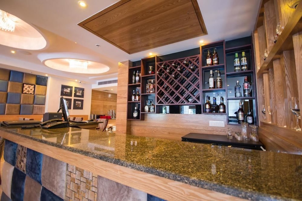 Glades Hotel 9/32
