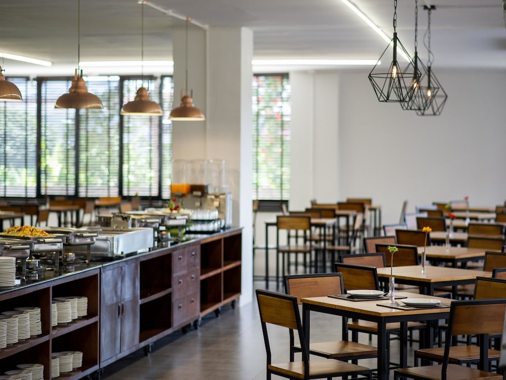 Ichapter Hotel Suvarnabhumi 32/42