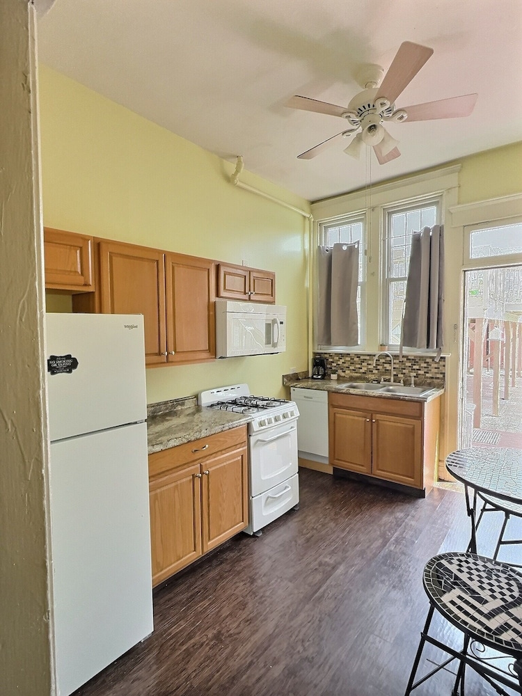 Lasalle Bed Breakfast 5/54