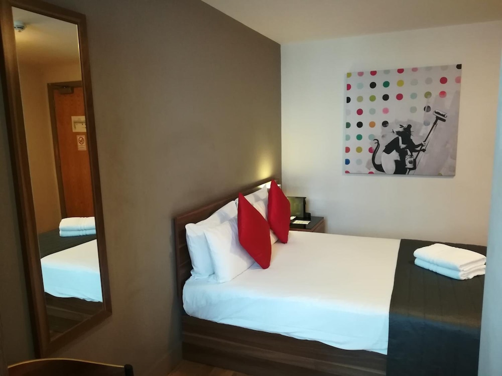 Britannia Study Hotel 12/66