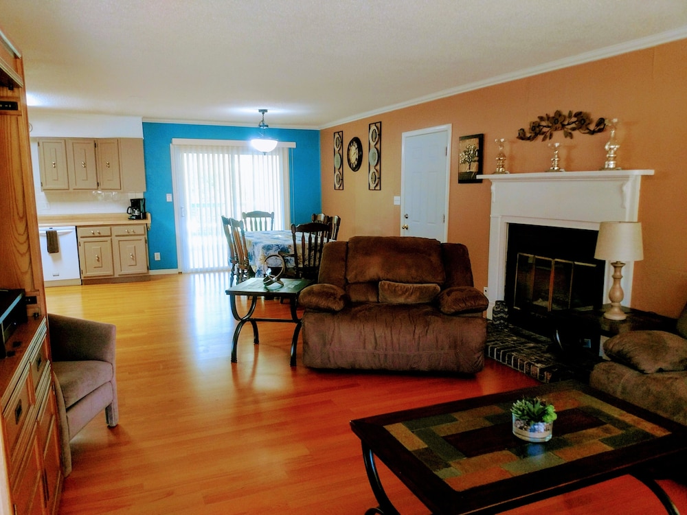 Ozark Village Resort 34/67