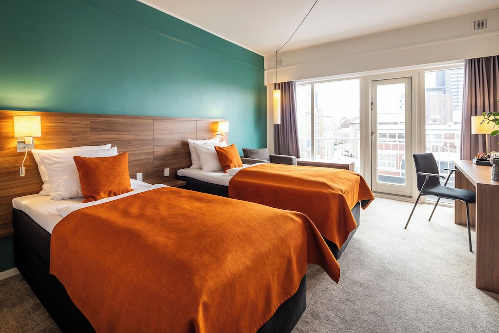 Harbor, Standard, Twin Beds, Harbour View
