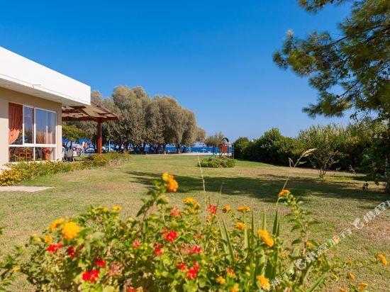 Stafilia Beach Hotel 22/28