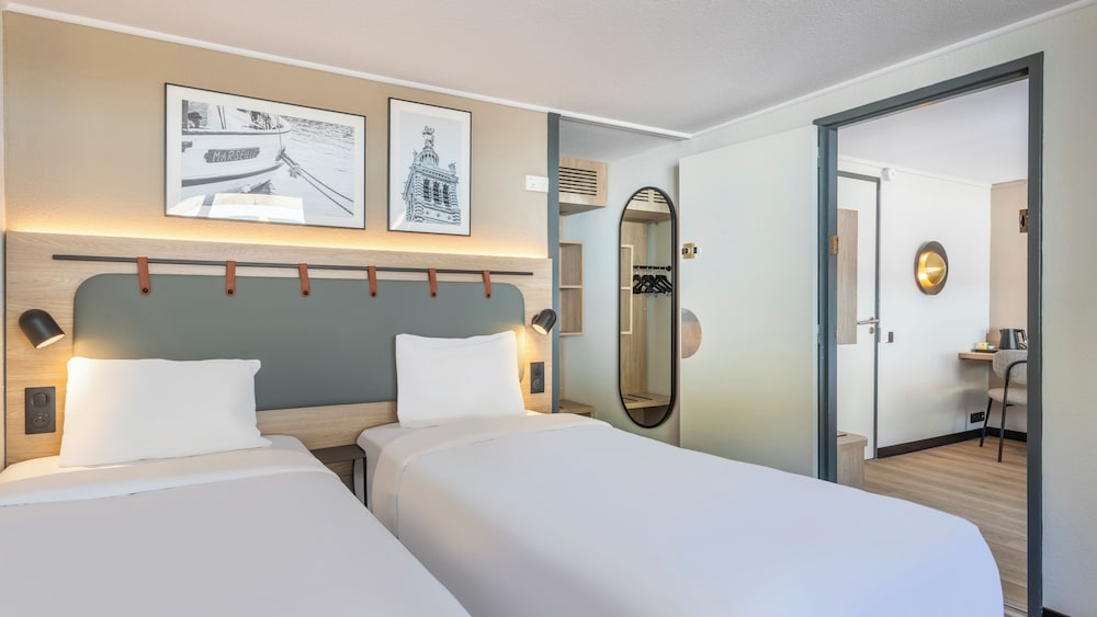 Connecting, Standard, Queen and Twin Beds