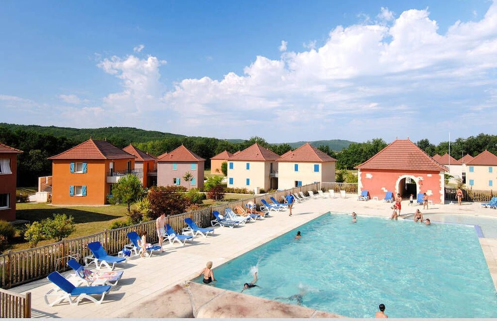 TERRES DE FRANCE - DOMAINE DE CLAIRE RIVE 29/36