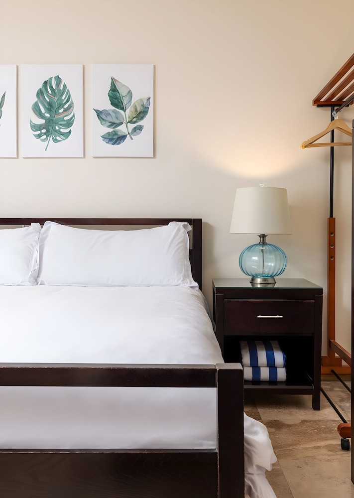Orchid, Suite, King Bed, Sea Front